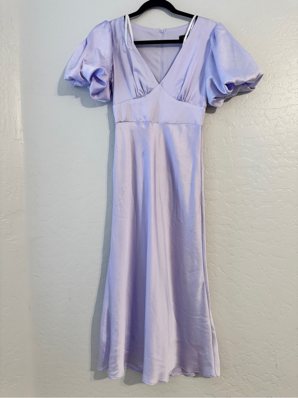 👗Like new🌸B. Darlin Purple Satin V-Neck Puff Sleeve Pleated Midi Dress Womens Si